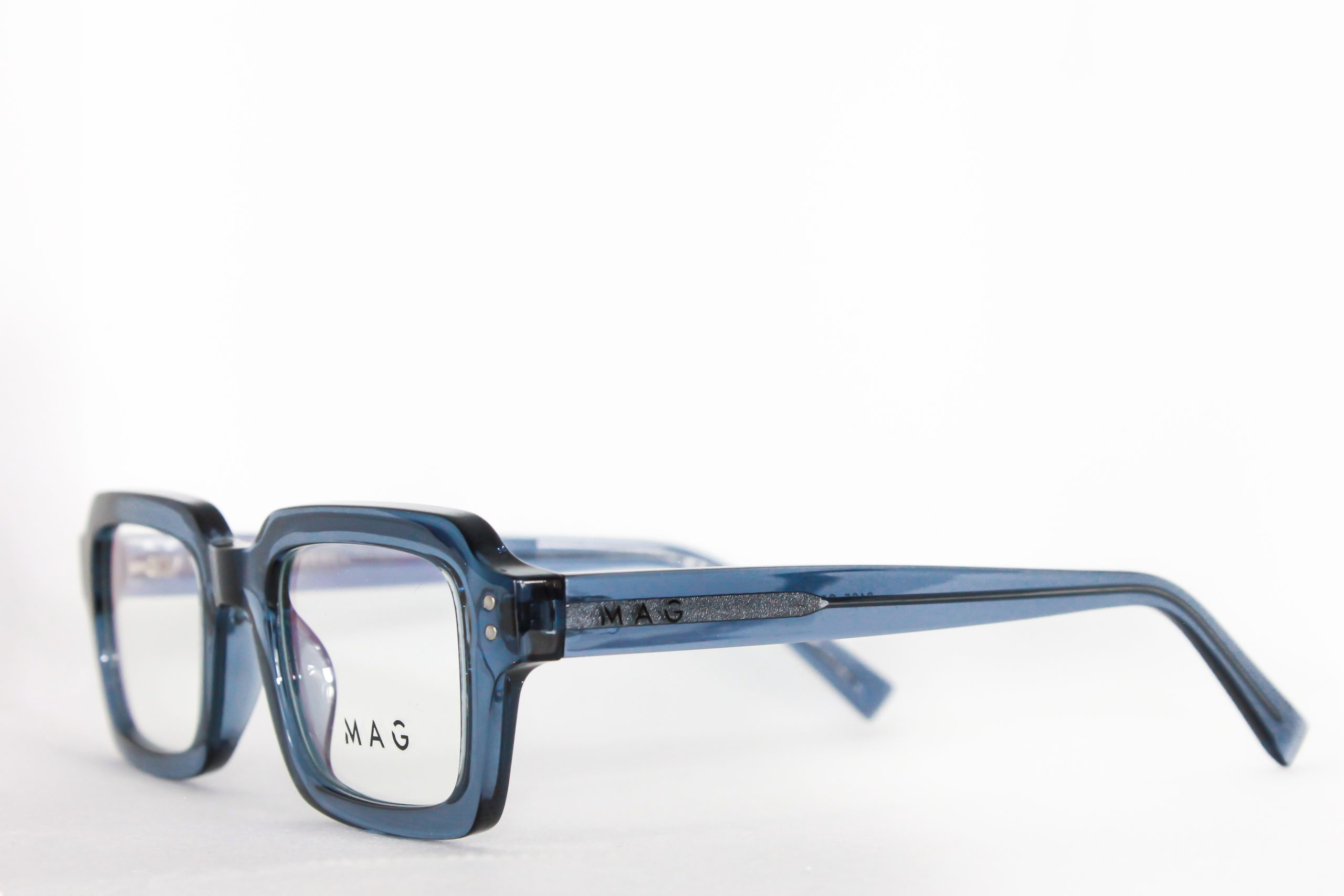 m a g square shape frames 2195